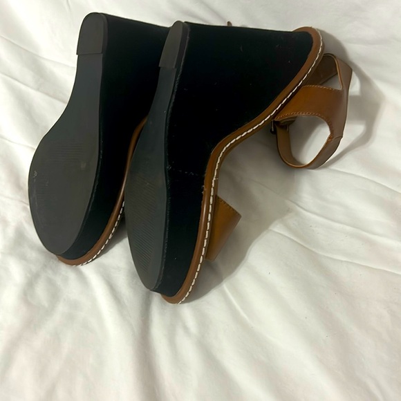 Sole Obsession Brown and Black Wedges size 8 - Picture 3 of 4